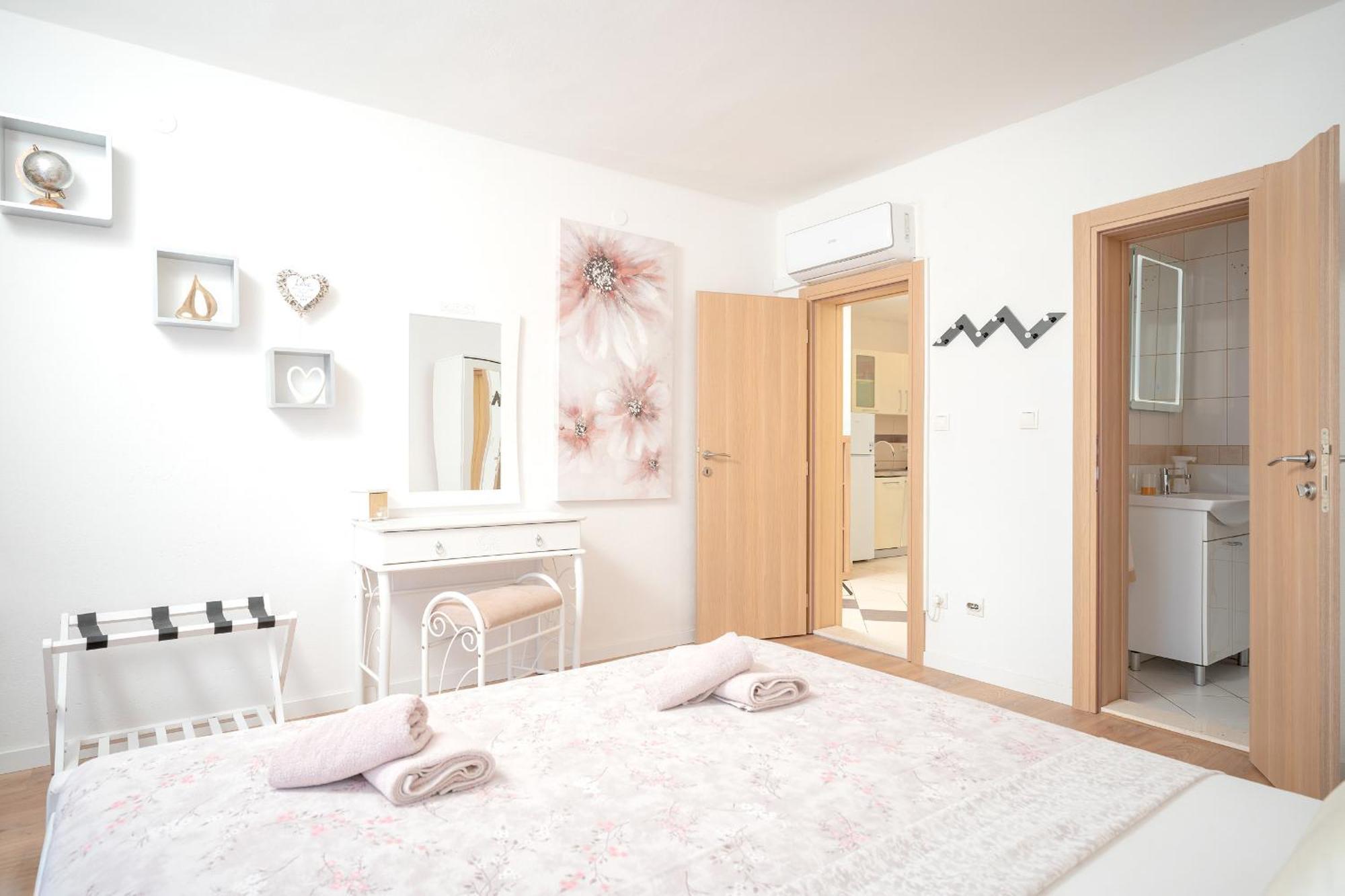 Apartments Edi - Zf Hvar Hvar Town Kültér fotó